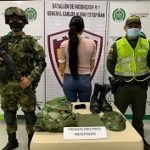 En Acacías Capturan a una Mujer por Portar Prendas de Uso Militar.